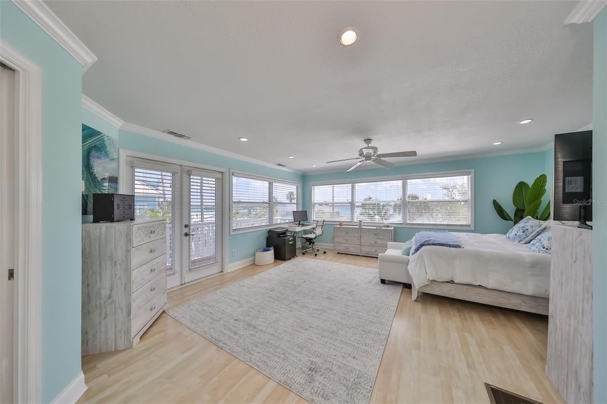 13004 BOCA CIEGA AVENUE — photo 20 of 45