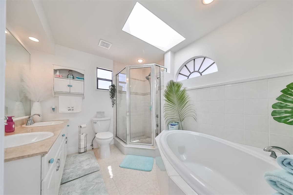 13004 BOCA CIEGA AVENUE — photo 25 of 45