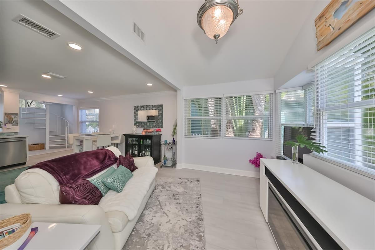13004 BOCA CIEGA AVENUE — photo 18 of 45