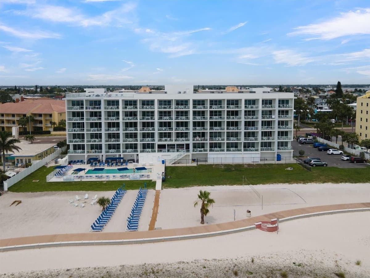 11500 GULF BOULEVARD — photo 30 of 43