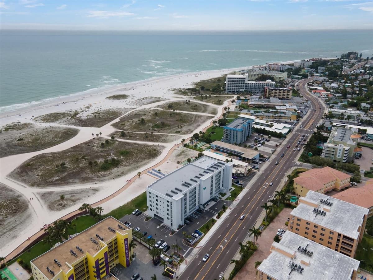 11500 GULF BOULEVARD — photo 41 of 43