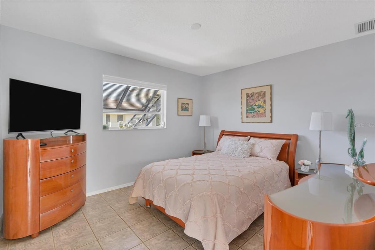 245 SPANIARDS ROAD — photo 36 of 65