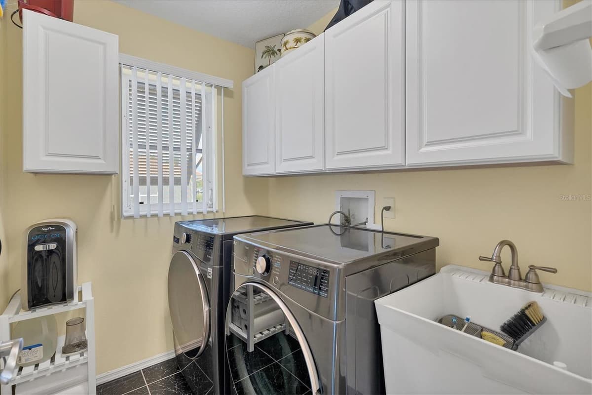 245 SPANIARDS ROAD — photo 40 of 65