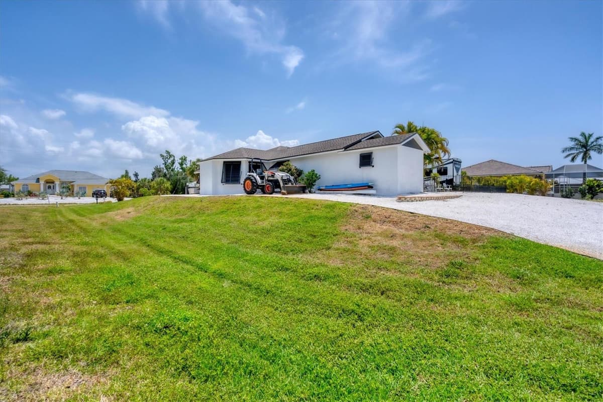 245 SPANIARDS ROAD — photo 48 of 65