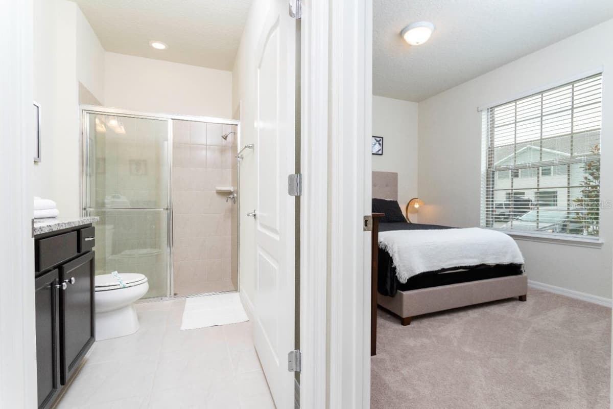2429 DUBAI STREET — photo 5 of 28