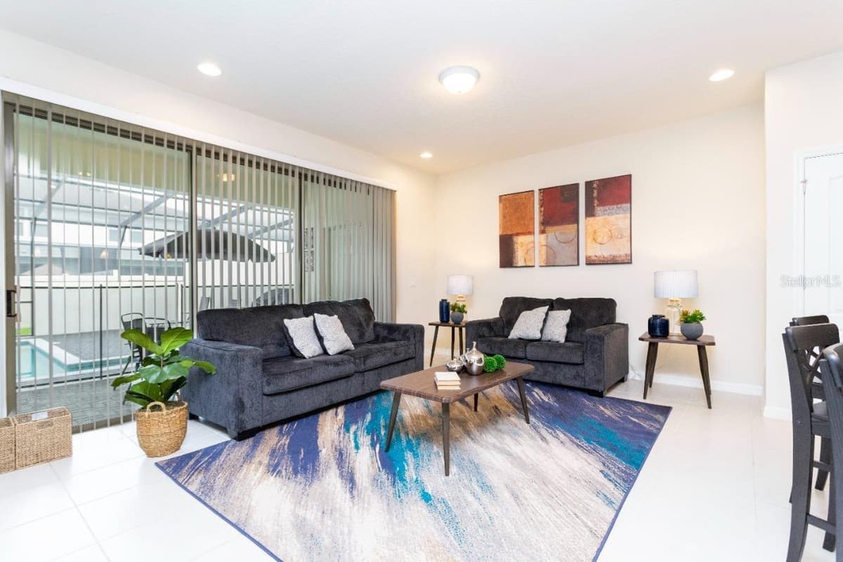 2429 DUBAI STREET — photo 9 of 28