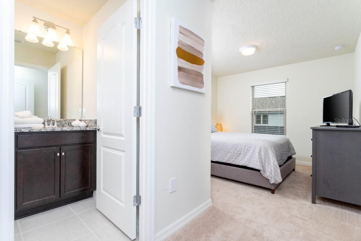 2429 DUBAI STREET — photo 15 of 28