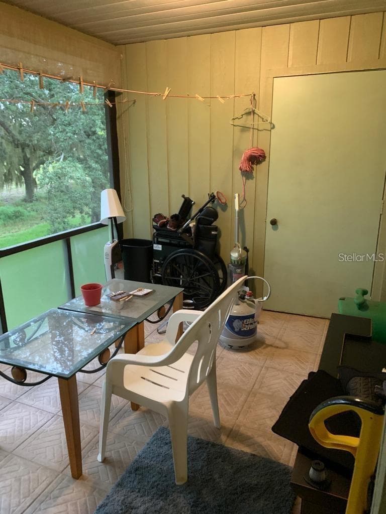 7 BUCK CIRCLE — photo 23 of 24