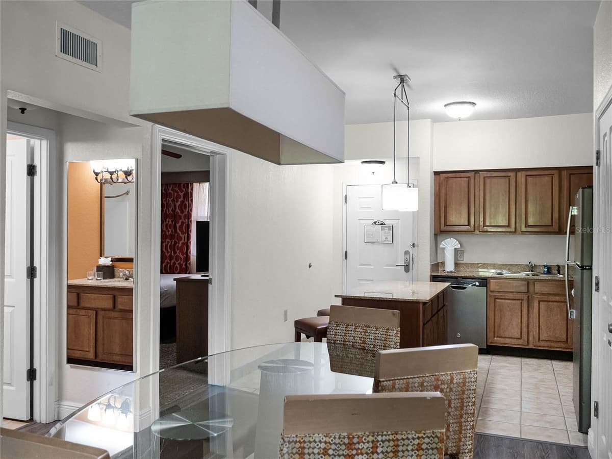 12539 FLORIDAYS RESORT DRIVE — photo 12 of 39