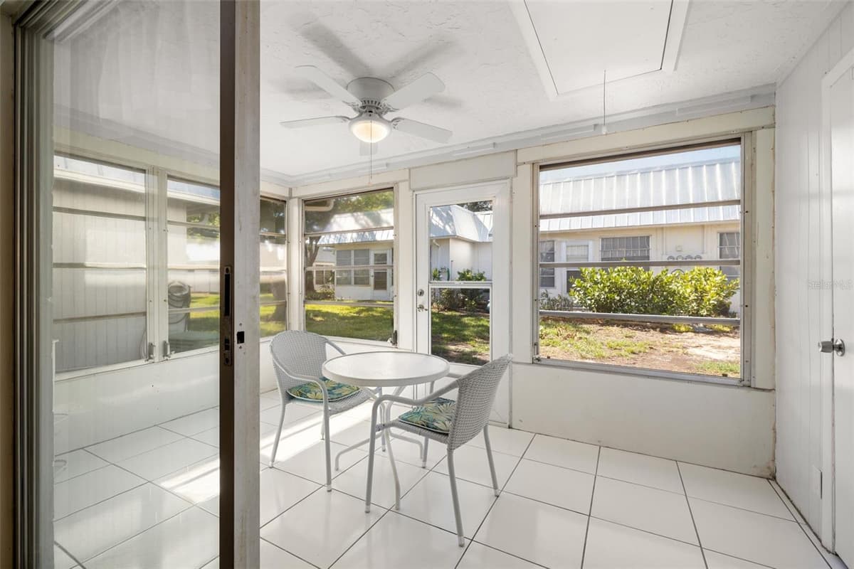 4239 TAMARGO DRIVE — photo 18 of 26