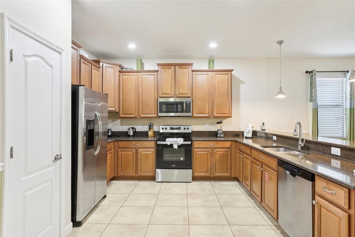 1431 WEXFORD WAY — photo 13 of 60