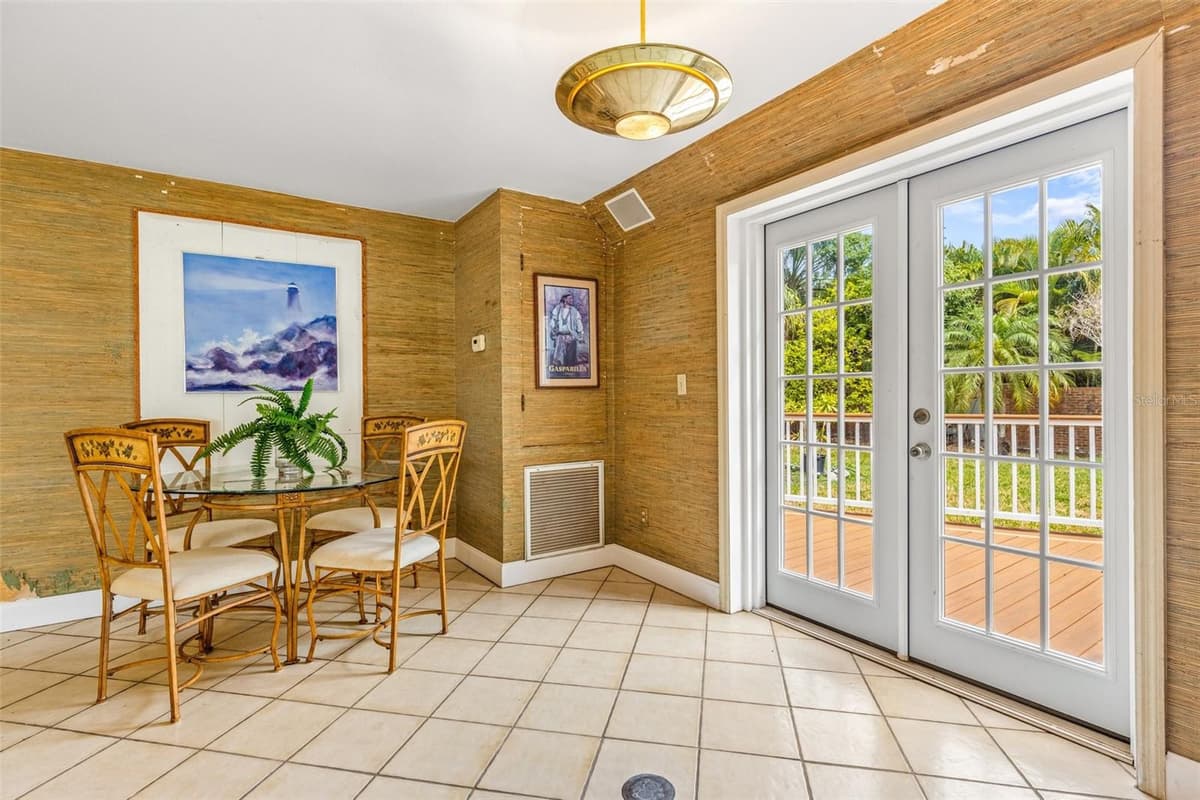 803 BAYSHORE BOULEVARD — photo 49 of 79