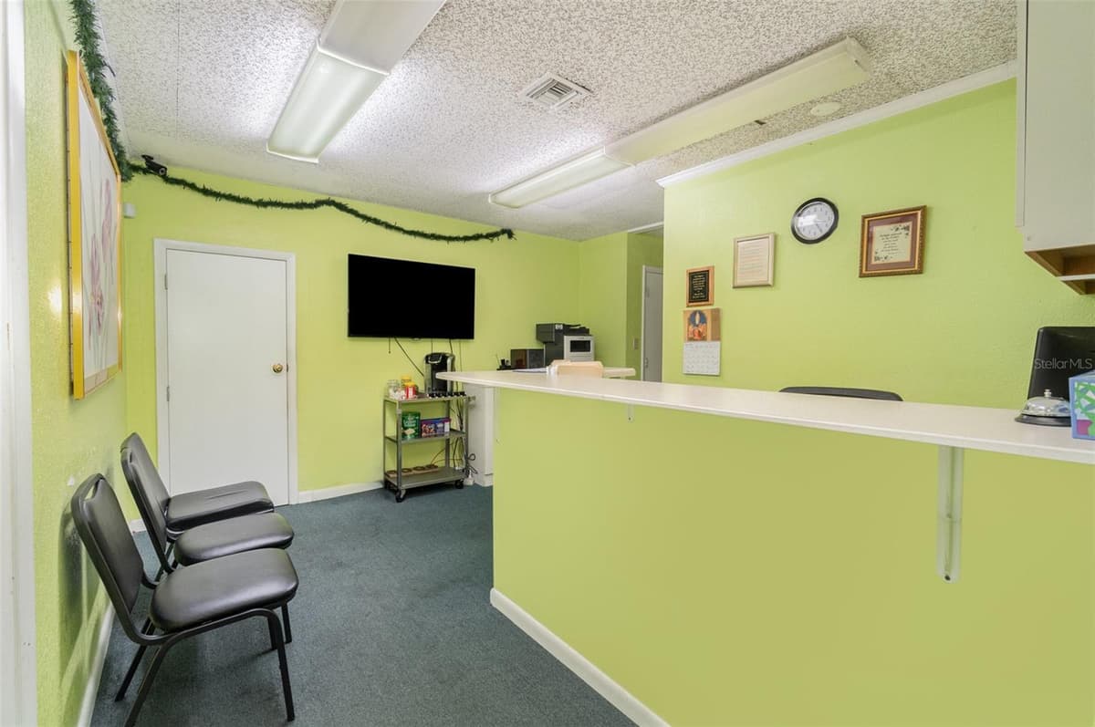 6005 SILVER STAR ROAD — photo 17 of 34