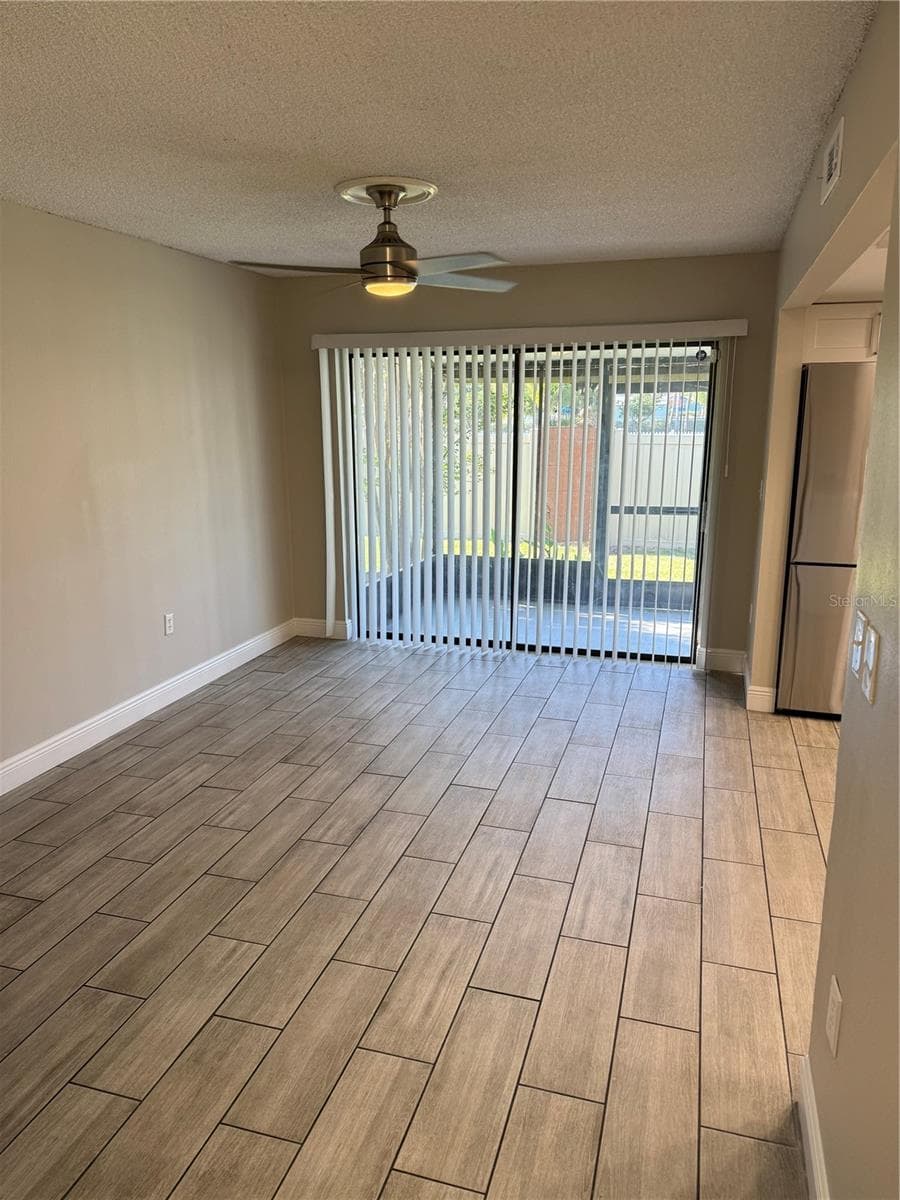 6003 VILLAGE CIRCLE — photo 9 of 42
