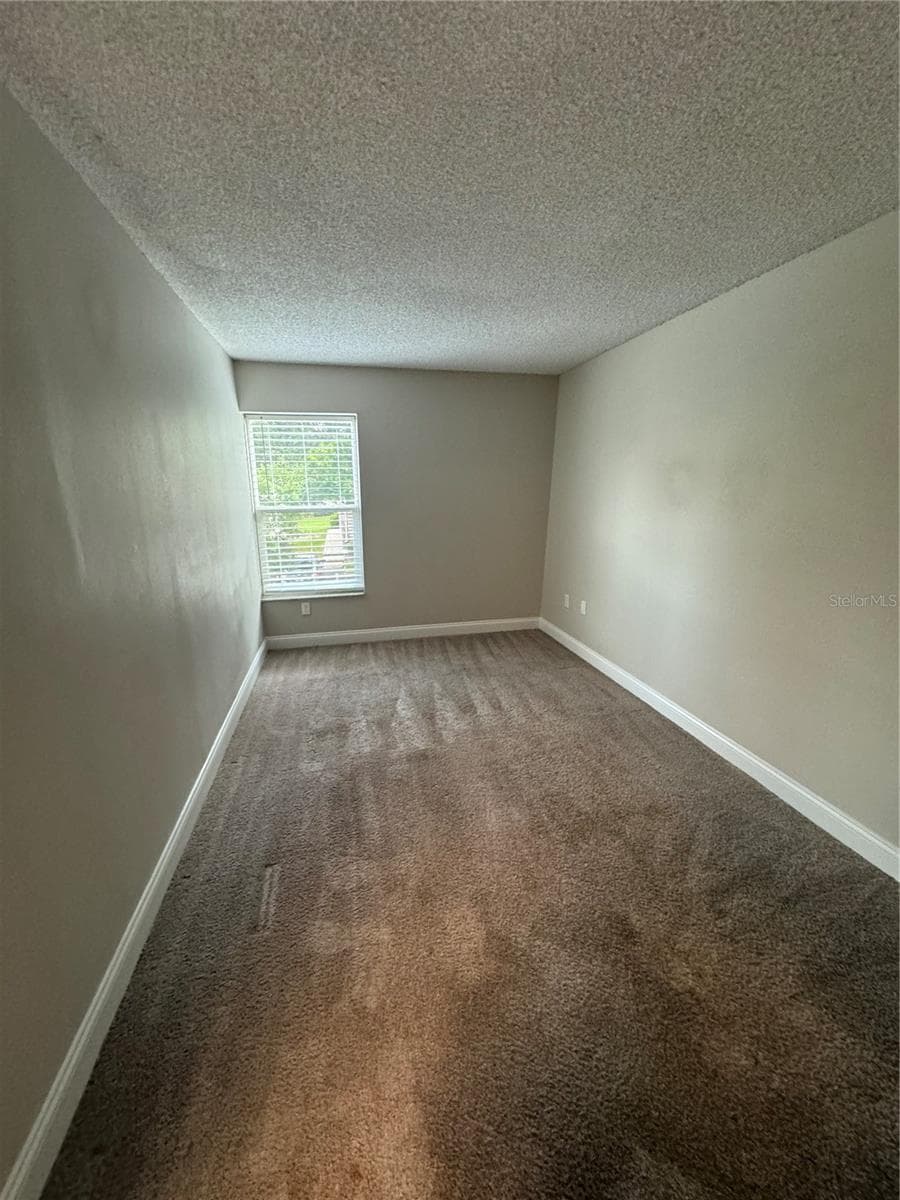 6003 VILLAGE CIRCLE — photo 25 of 42