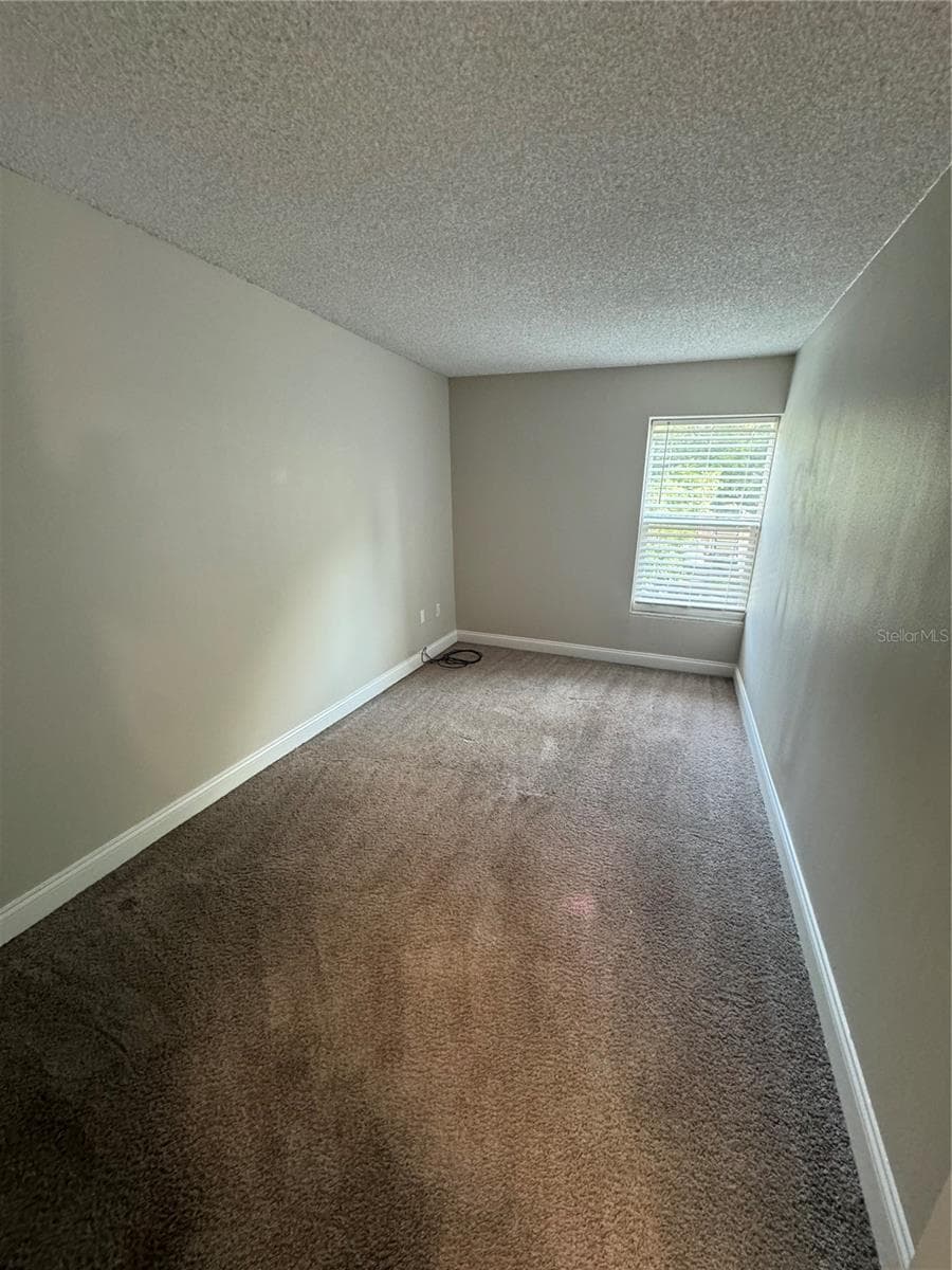 6003 VILLAGE CIRCLE — photo 24 of 42
