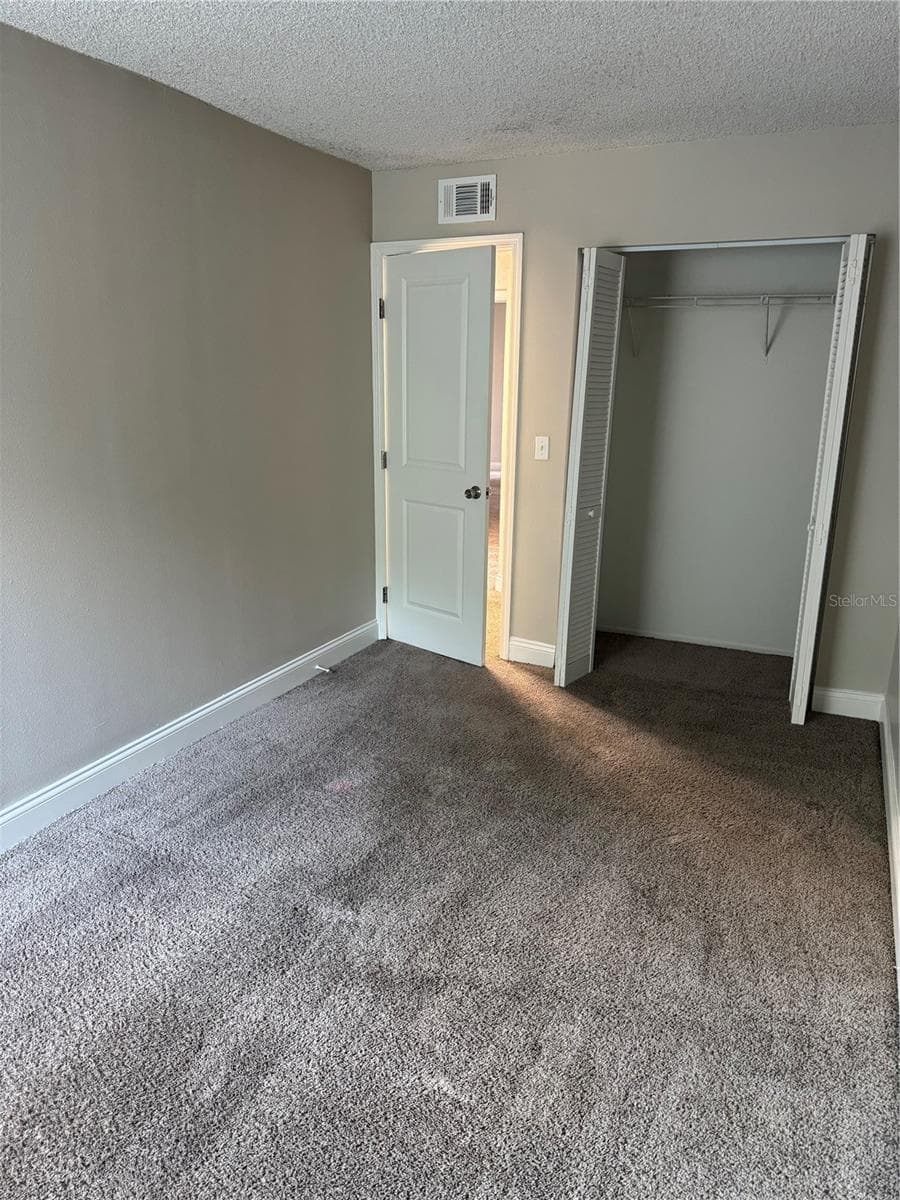 6003 VILLAGE CIRCLE — photo 23 of 42