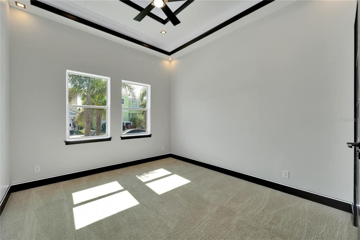 6542 SIMONE SHORES CIRCLE — photo 37 of 75