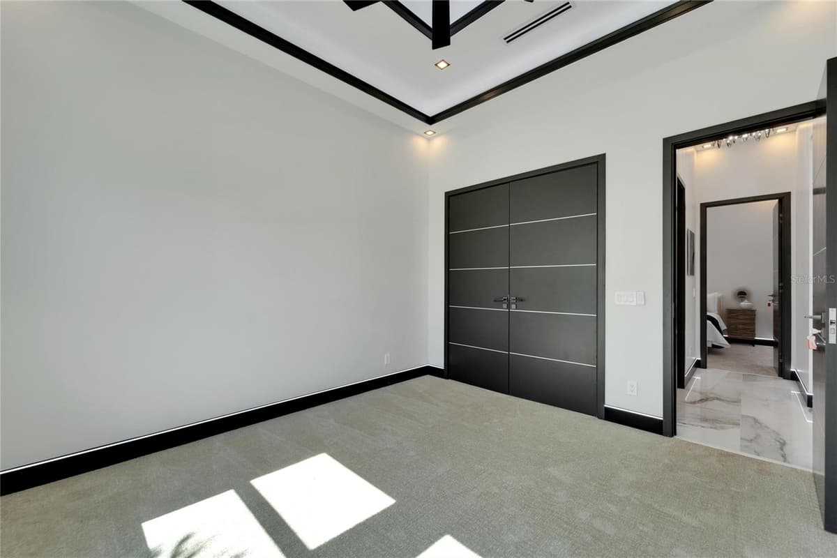 6542 SIMONE SHORES CIRCLE — photo 38 of 75