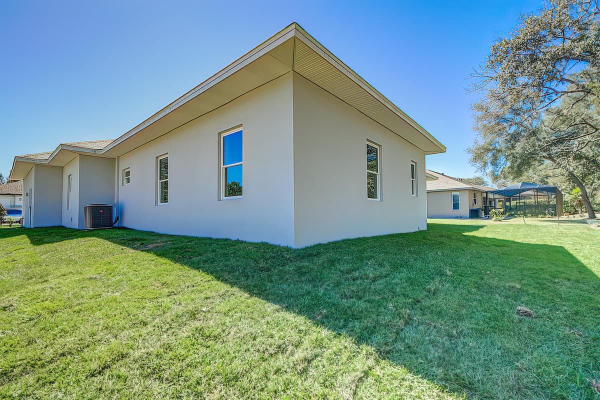 8 HIBISCUS COURT — photo 48 of 51