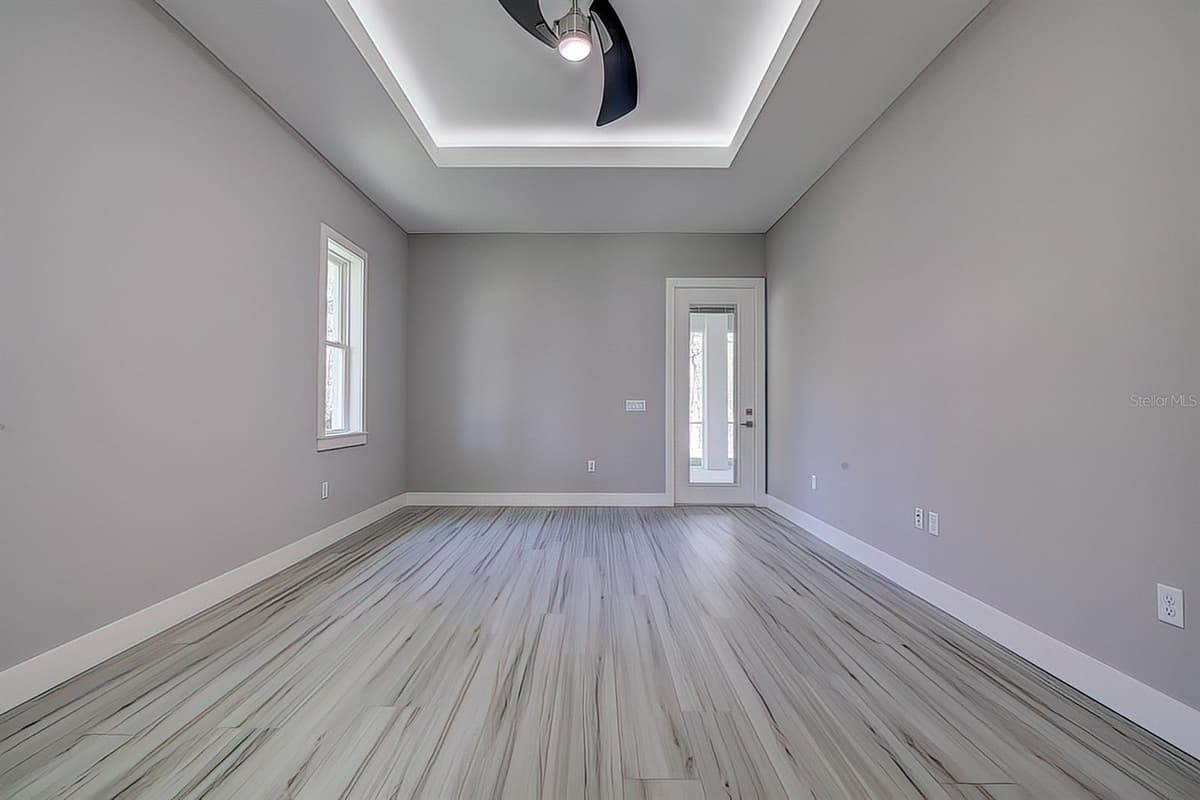 8 HIBISCUS COURT — photo 26 of 51