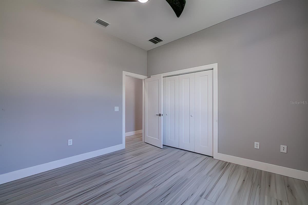 8 HIBISCUS COURT — photo 37 of 51