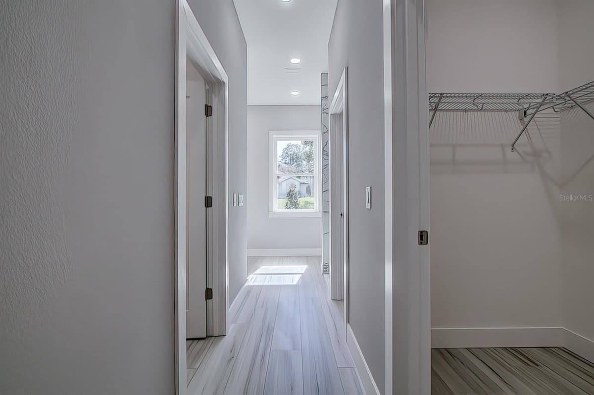 8 HIBISCUS COURT — photo 28 of 51
