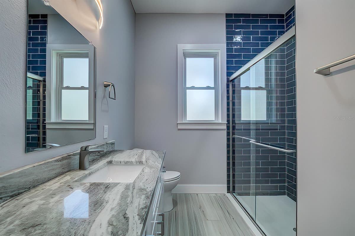 8 HIBISCUS COURT — photo 44 of 51