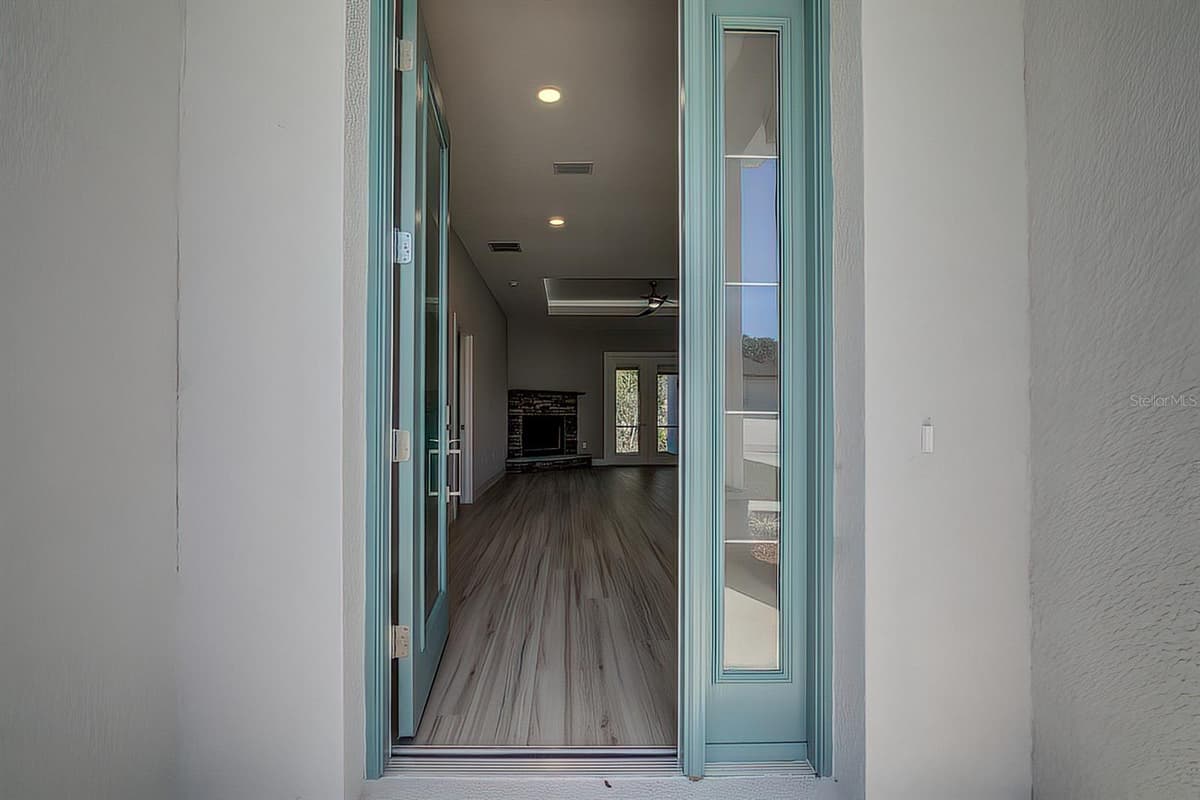 8 HIBISCUS COURT — photo 7 of 51