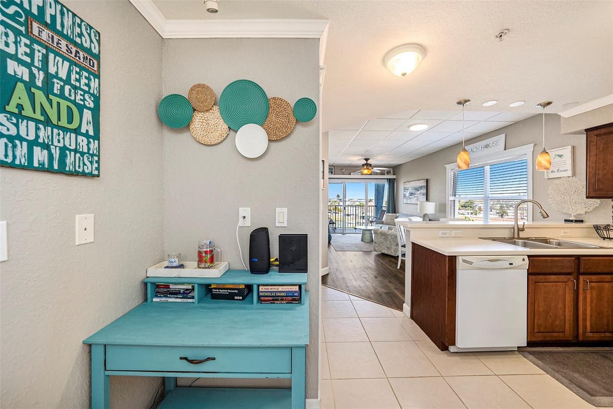 13999 GULF BOULEVARD — photo 15 of 35