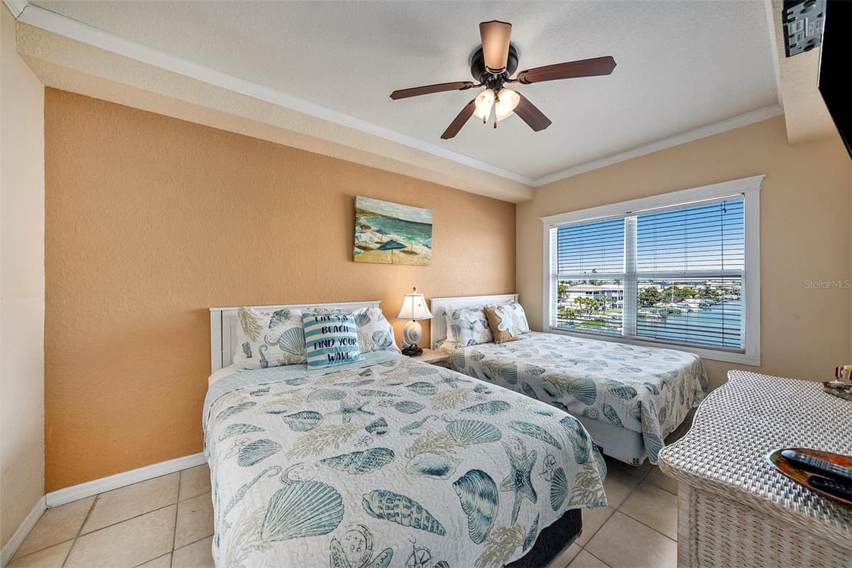 13999 GULF BOULEVARD — photo 19 of 35