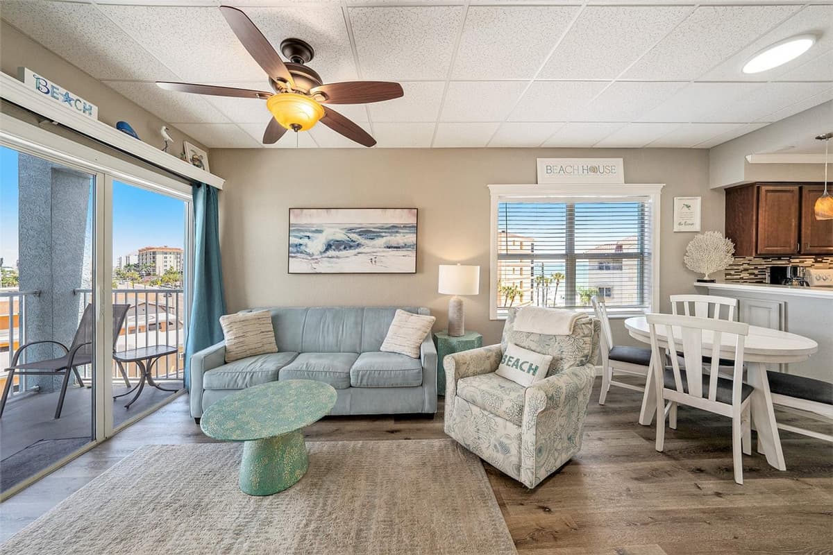 13999 GULF BOULEVARD — photo 7 of 35