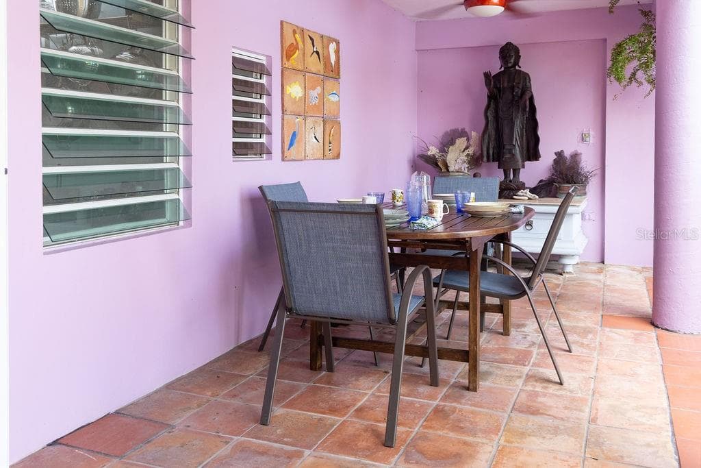 393 CALLE JOSE SUEIRO — photo 8 of 32