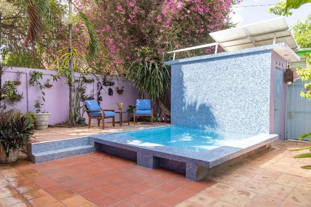 393 CALLE JOSE SUEIRO — photo 5 of 32
