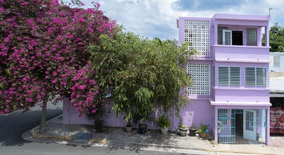 393 CALLE JOSE SUEIRO — photo 2 of 32