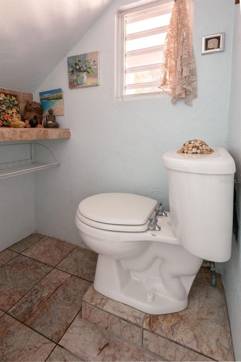 393 CALLE JOSE SUEIRO — photo 14 of 32