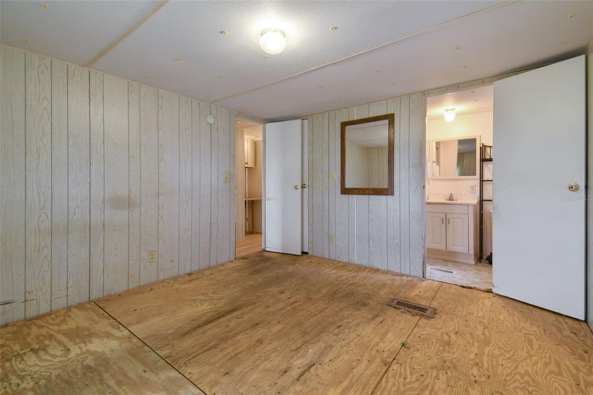 5353 COMANCHE STREET — photo 23 of 61