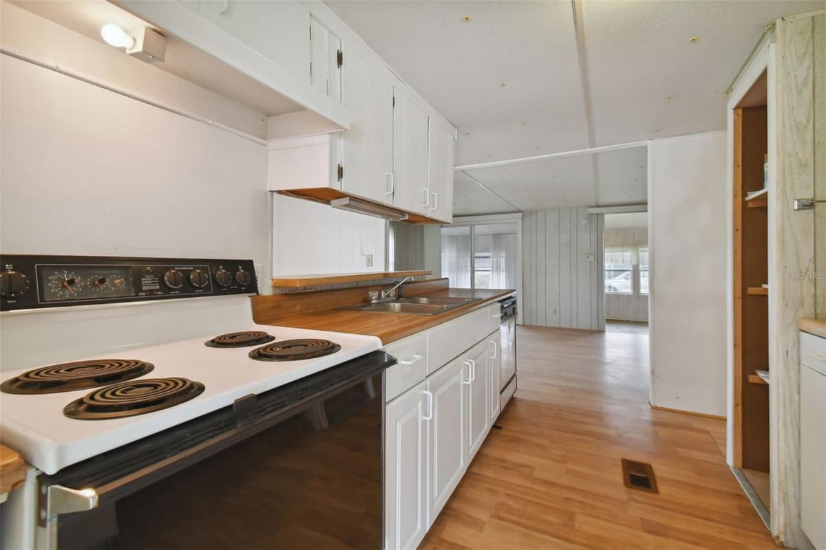 5353 COMANCHE STREET — photo 42 of 61