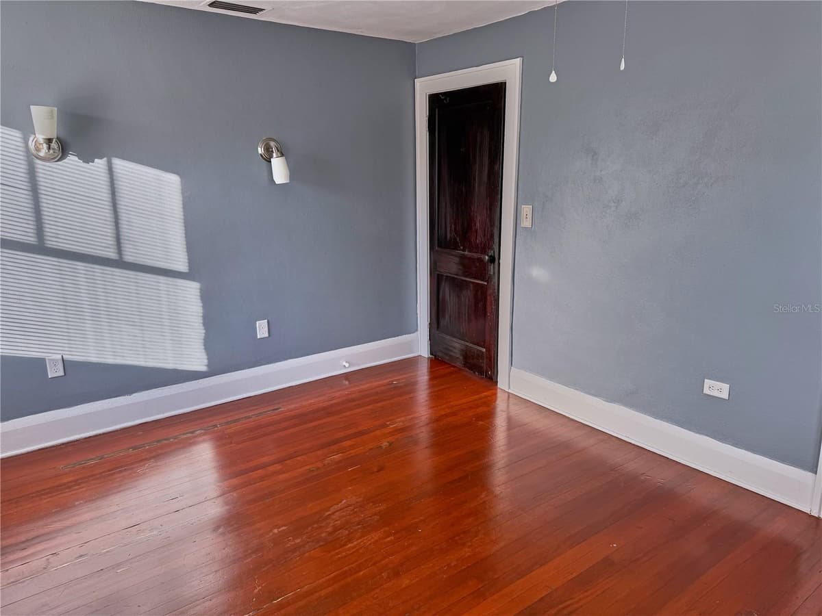 510 TIGHE AVENUE — photo 25 of 48