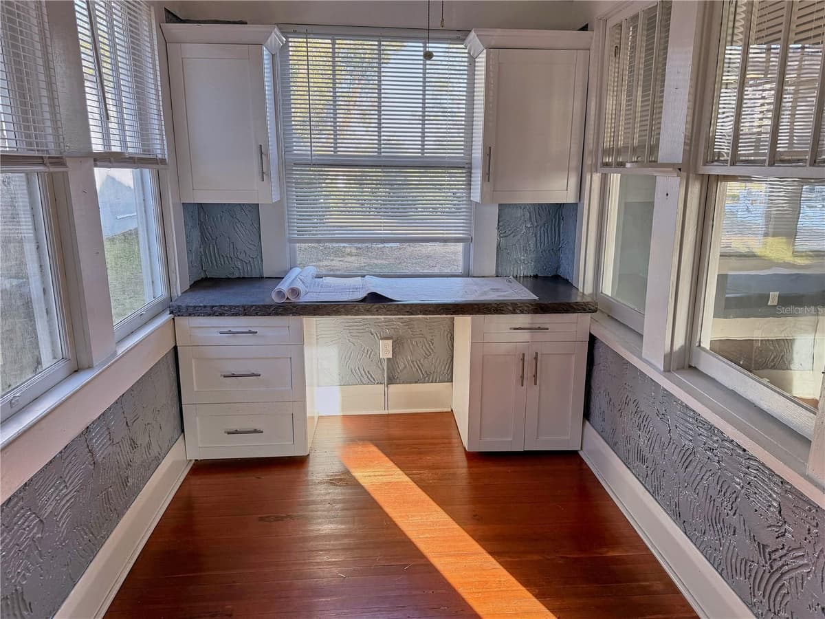 510 TIGHE AVENUE — photo 19 of 48