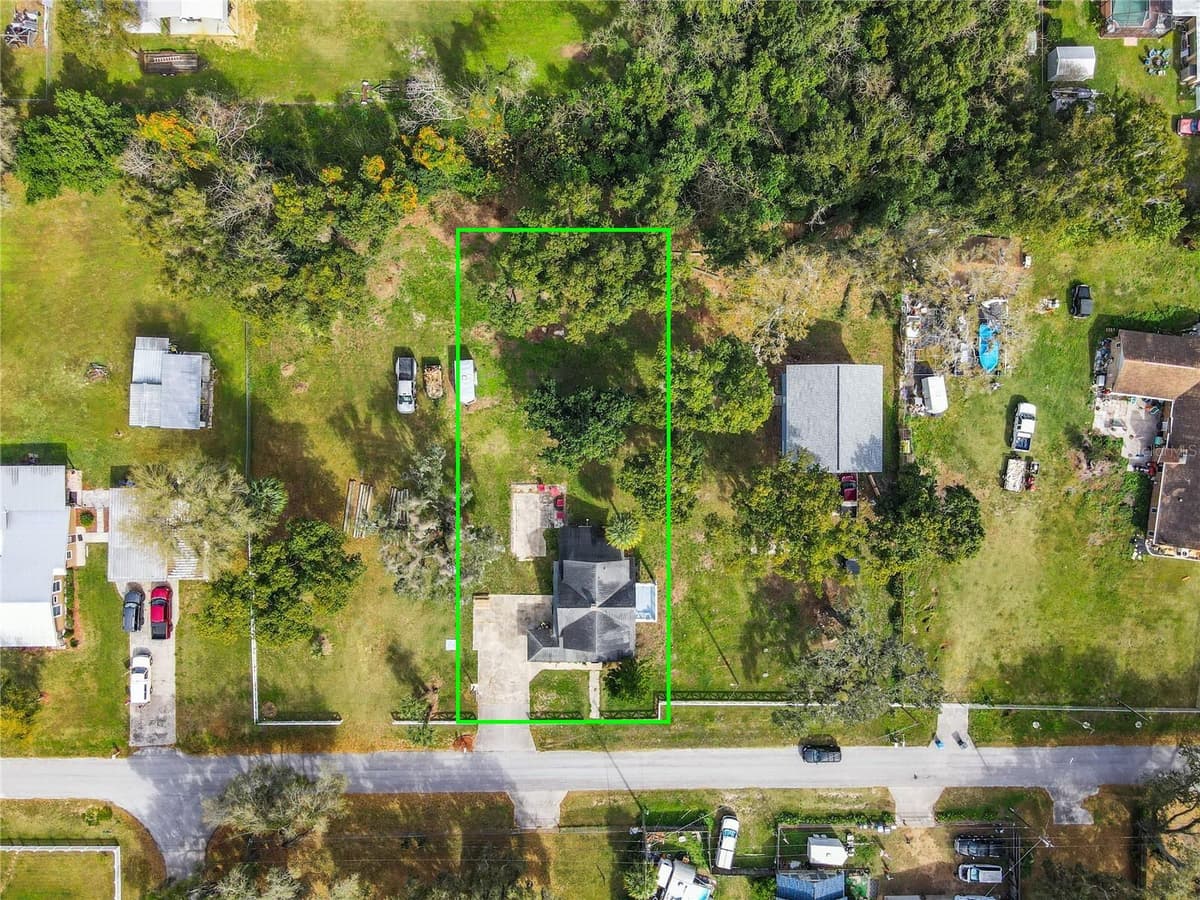 510 TIGHE AVENUE — photo 44 of 48
