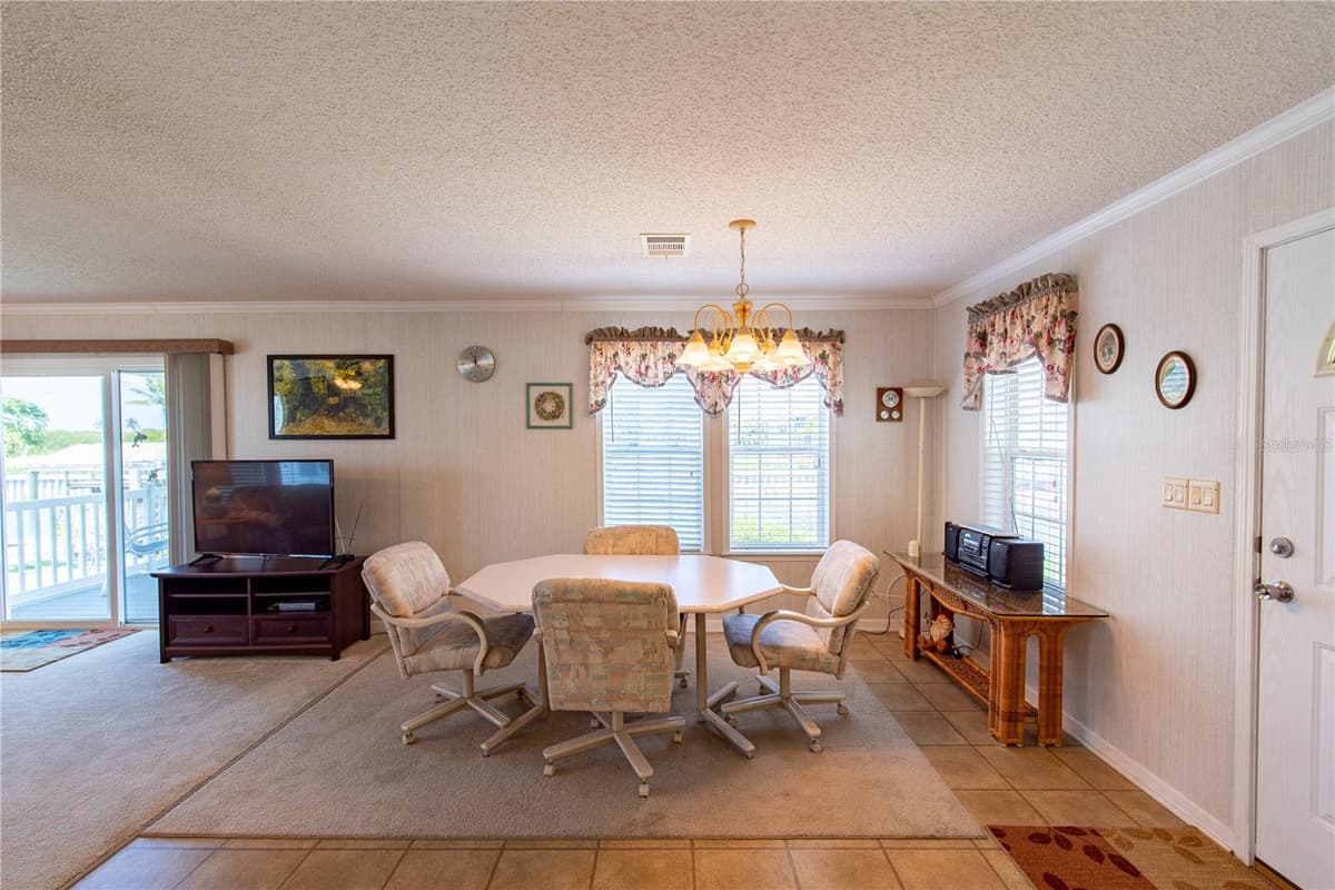 84 WINDMILL BOULEVARD — photo 6 of 25