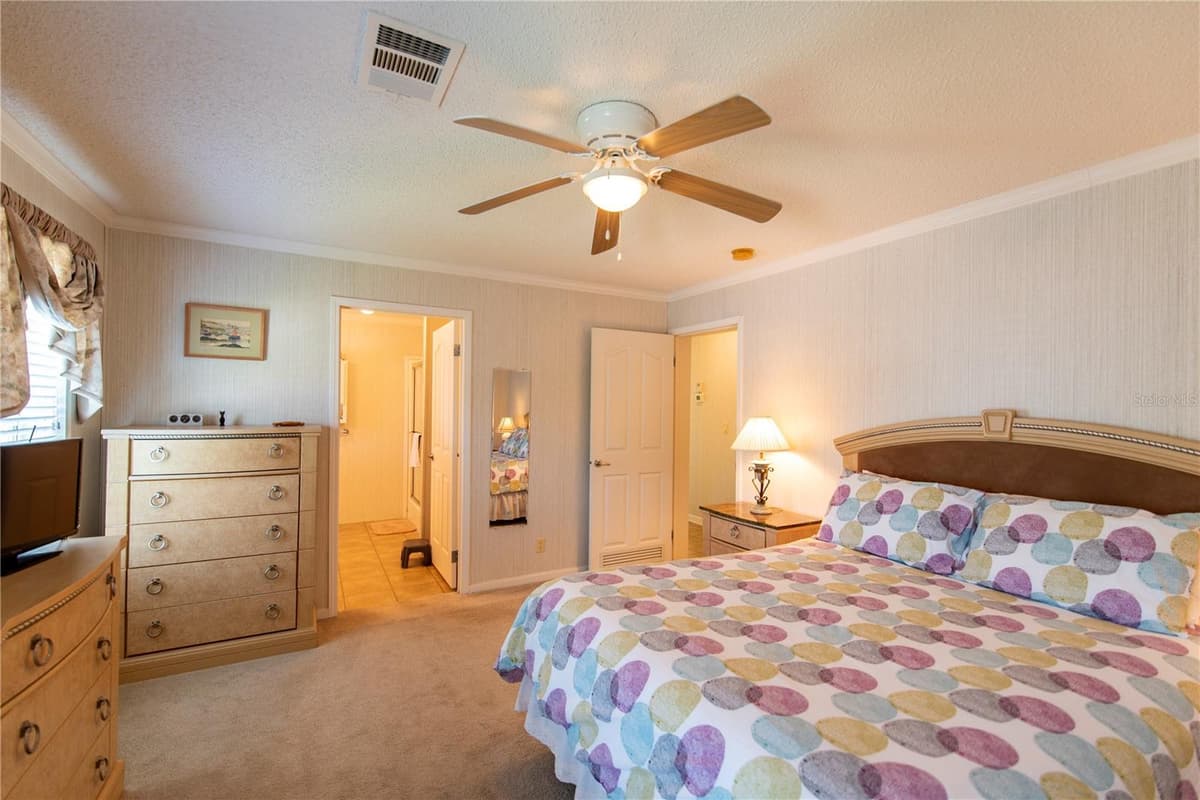 84 WINDMILL BOULEVARD — photo 9 of 25