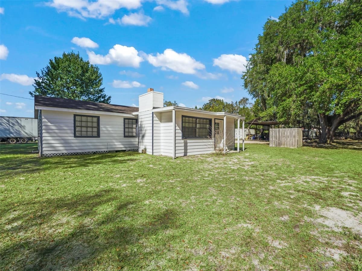 7592 CR 225 — photo 4 of 8