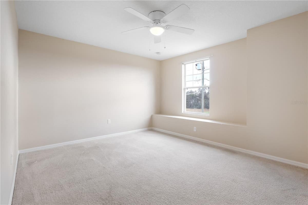196 ATHABASCA DRIVE — photo 15 of 29