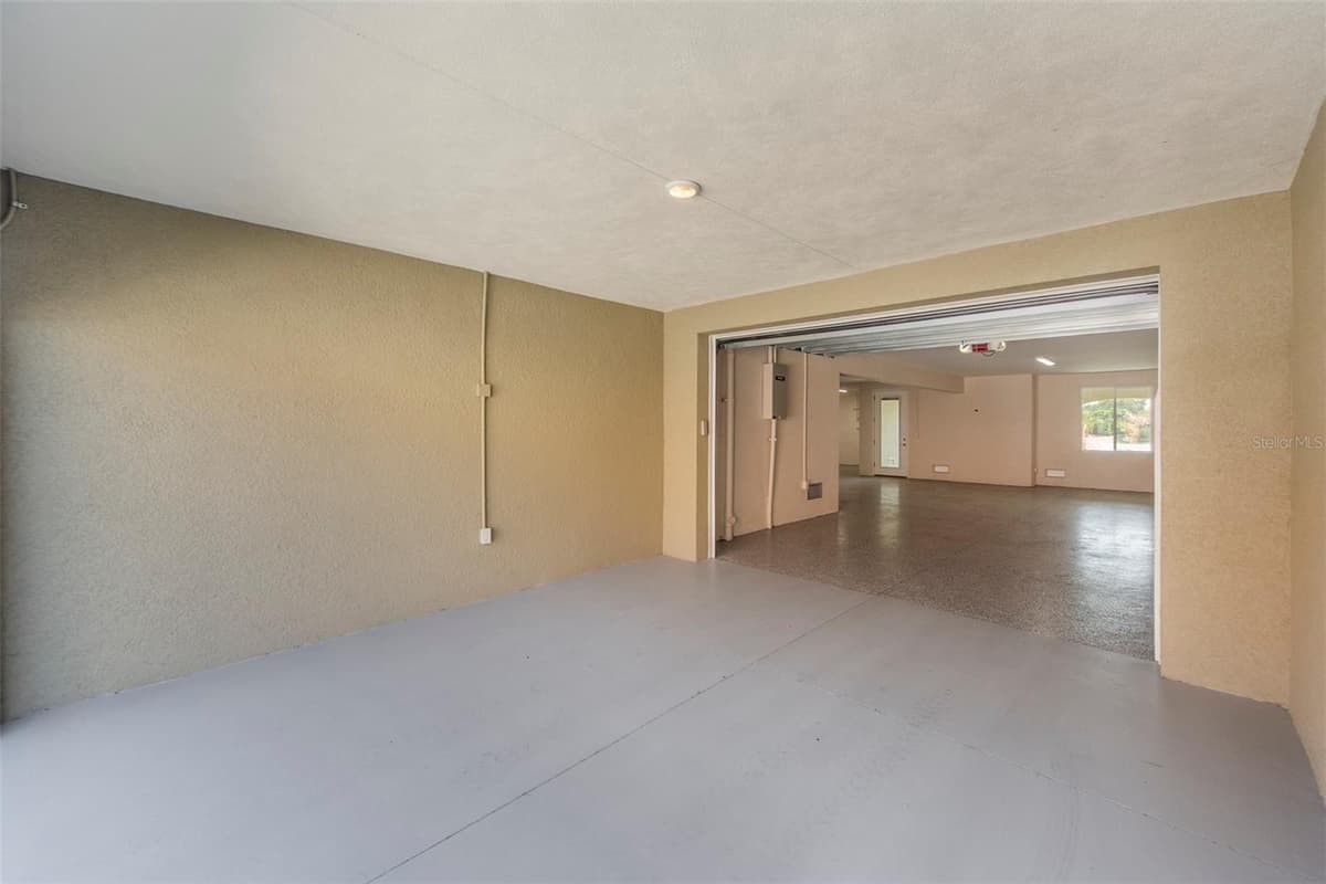 17B FRANKLIN COURT — photo 14 of 22