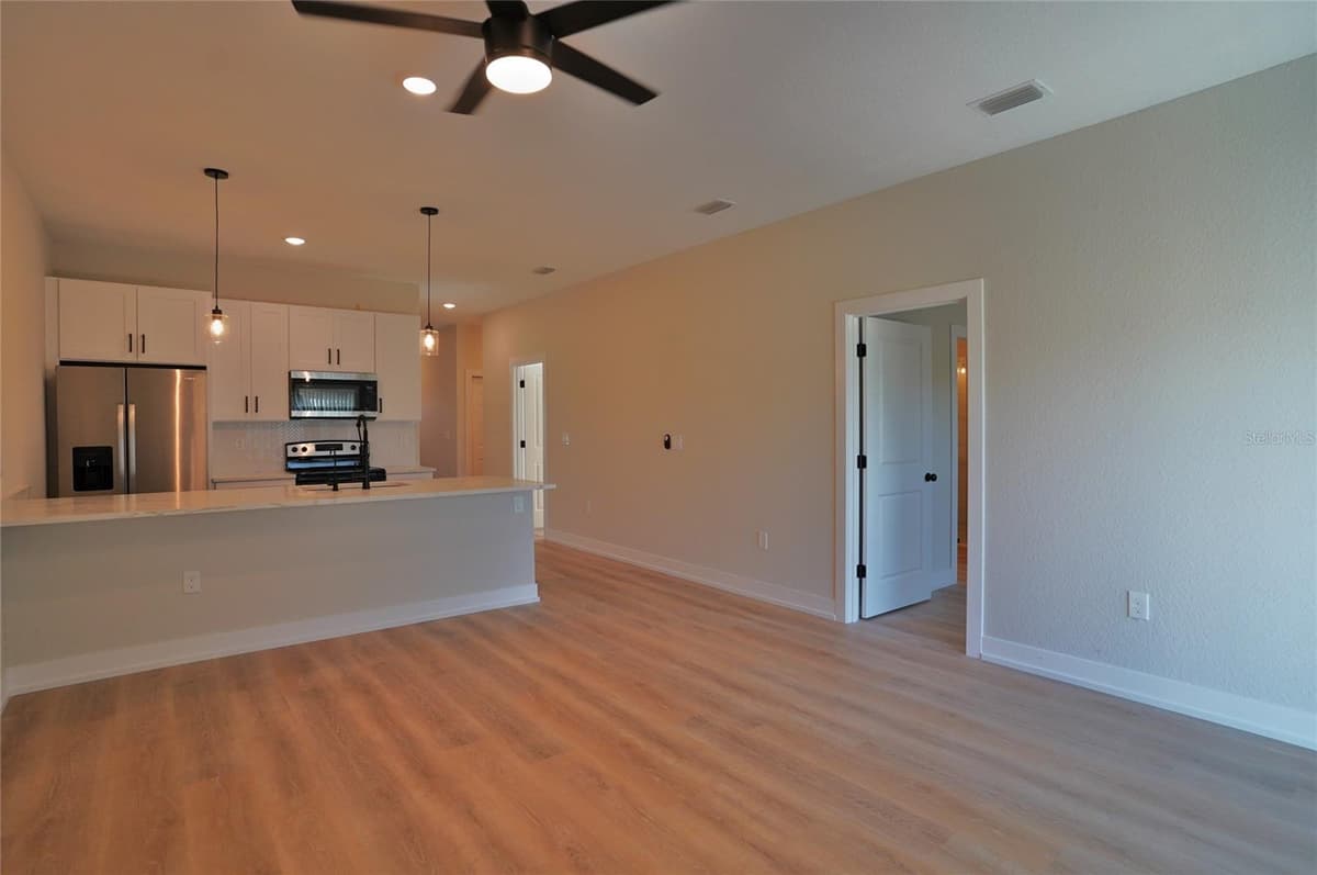 12030 TETZEL AVENUE — photo 15 of 59
