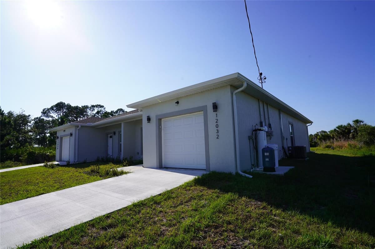 12030 TETZEL AVENUE — photo 3 of 59