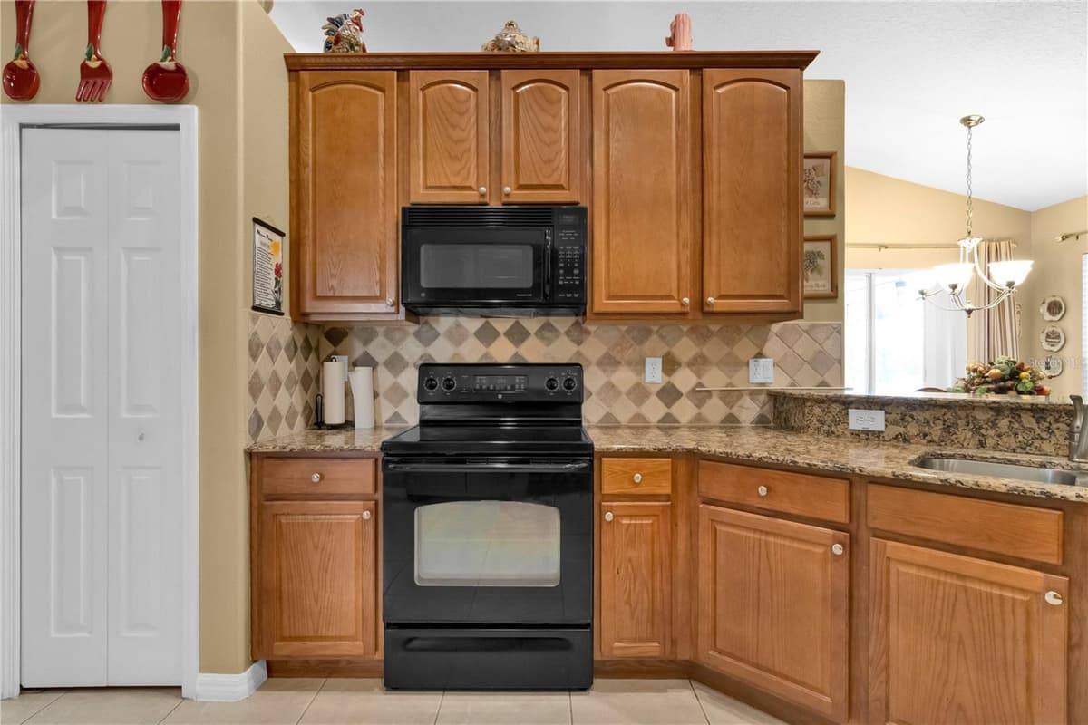 13144 COLDWATER LOOP — photo 14 of 52