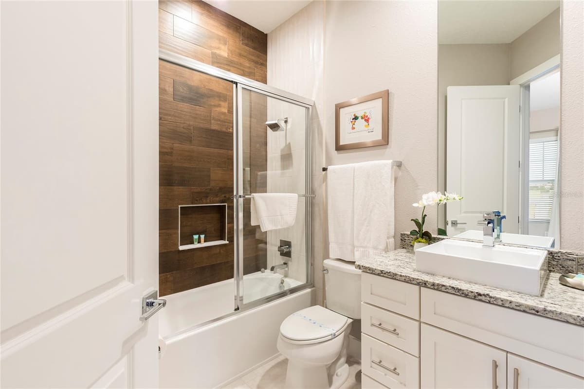 7532 SUNVILLE AVENUE — photo 10 of 22